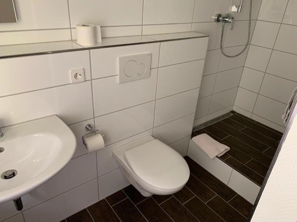 Hotel Cafe Waldeck Wuestenrot Ngoại thất bức ảnh